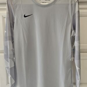 Nike Women's Gray Long Sleeve Tee
